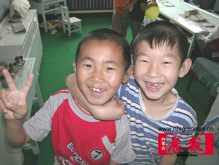 组图:聋儿的无声世界